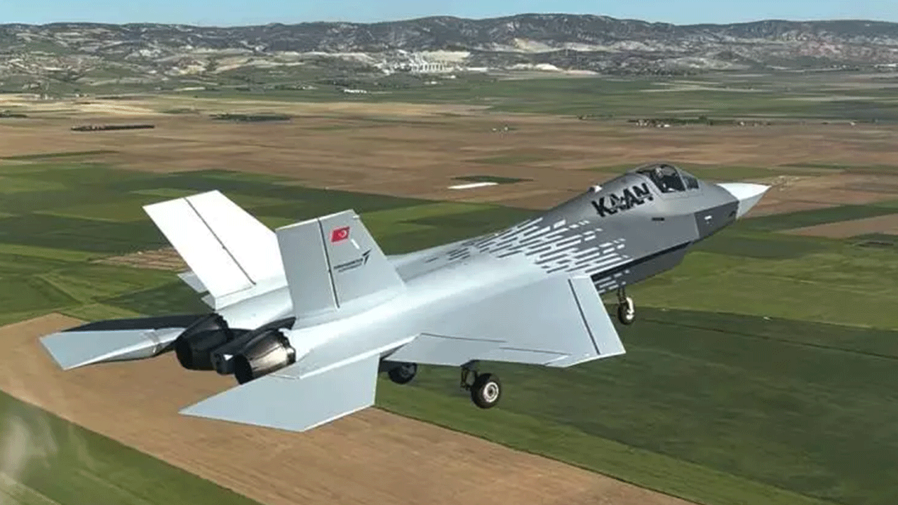 Foto - KAAN ve Hürjet'in arkasındaki gizli güç!