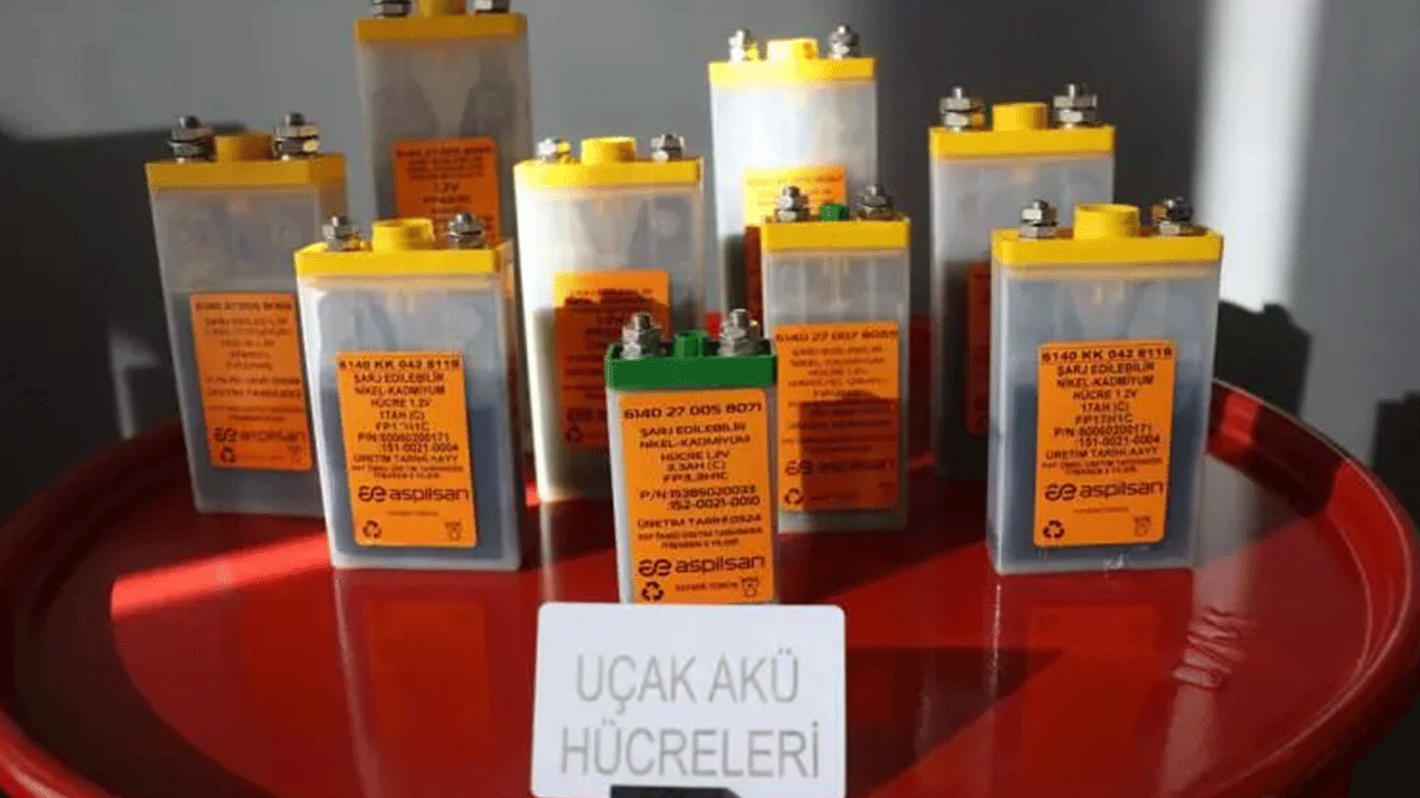 Foto - KAAN ve Hürjet'in arkasındaki gizli güç!