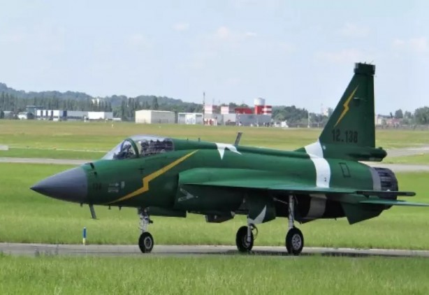 Foto - Kaan yerine JF-17 savaş uçağını almayı düşünen Azerbaycan'ın Türkiye planı ortaya çıktı!