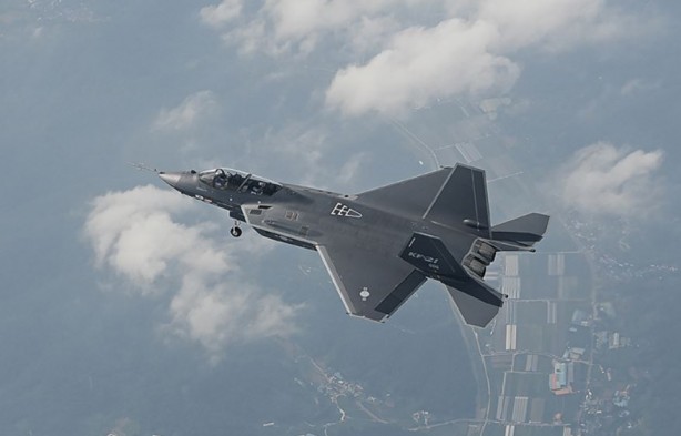 Foto - KAAN'ın rakibi bir testi daha geçti