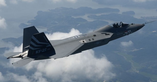 KAAN'ın rakibi bir testi daha geçti