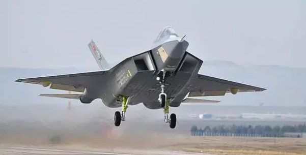 Foto - KAAN'ın yerli motorla uçuş tarihi belli oldu! Temel Kotil açıkladı