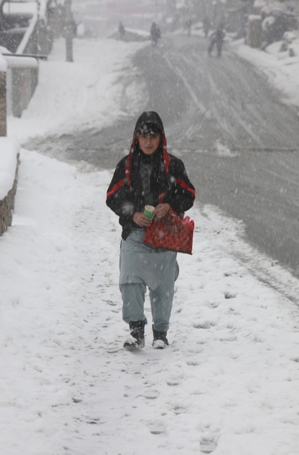 Foto - Kabil'de dondurucu soğuklar! Kar kalınlığı 30 cm! İşte o görüntüler…