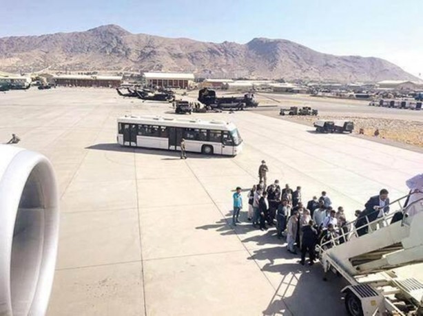 Foto - Kabil'de uçakta müthiş operasyon! Nefes kesen anlar