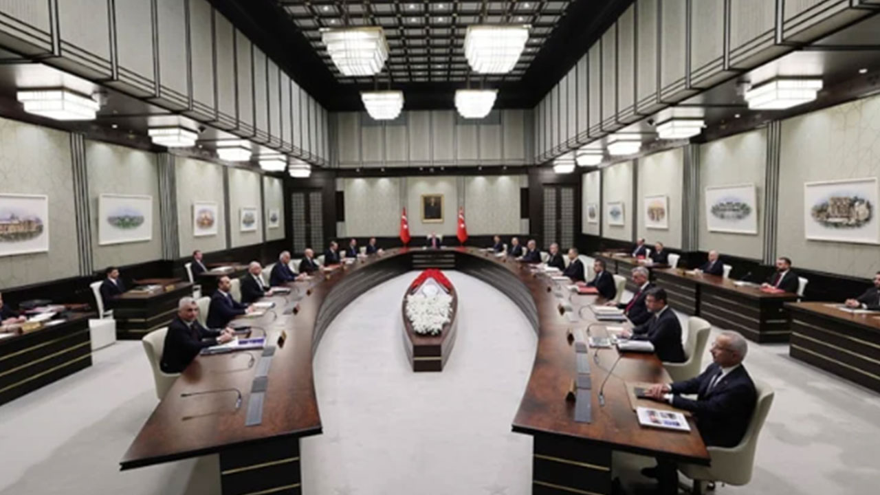 Foto - Kabine değişikliğiyle ilgili gündeme oturacak kulis! 6 isim verdi ve olacakları açıkladı