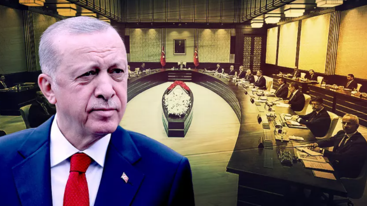 Foto - Kabine değişikliğiyle ilgili olay kulis: Kaynaklarımdan aldığım bilgiye göre Erdoğan'ın cebinde