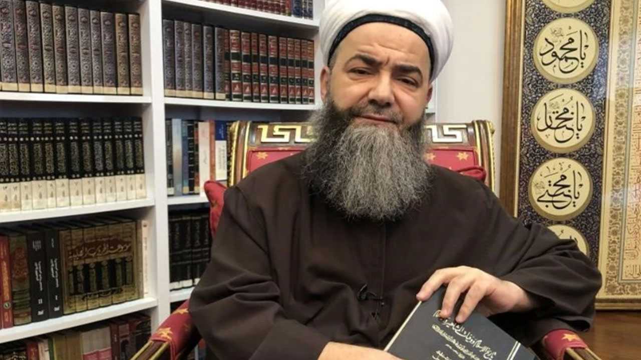 Foto - Kabri açıldığında boynunda ateşten tasma bulunan namazlı, abdestli adamın günahı bakın neymiş! Cübbeli Ahmet Hoca açıkladı