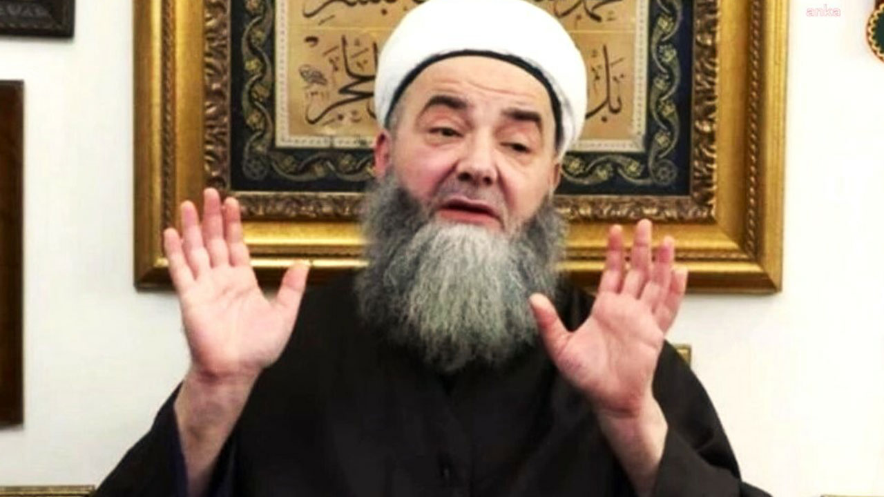 Foto - Kabri açıldığında boynunda ateşten tasma bulunan namazlı, abdestli adamın günahı bakın neymiş! Cübbeli Ahmet Hoca açıkladı