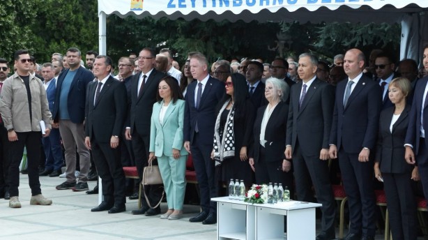 Foto - Kabri başında anıldı… Erdoğan’dan Adnan Menderes mesajı