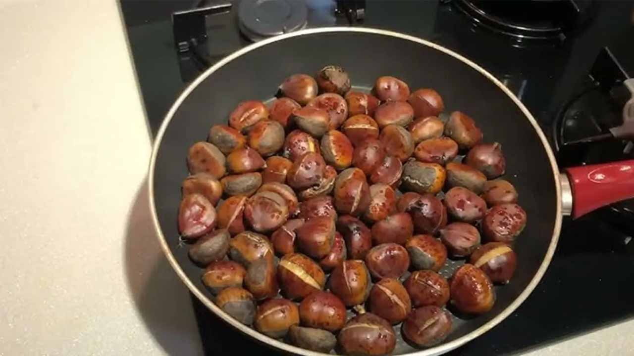 Foto - Kabuğundan kolayca ayrılacak! Kestane yaparken bu formülü deneyin