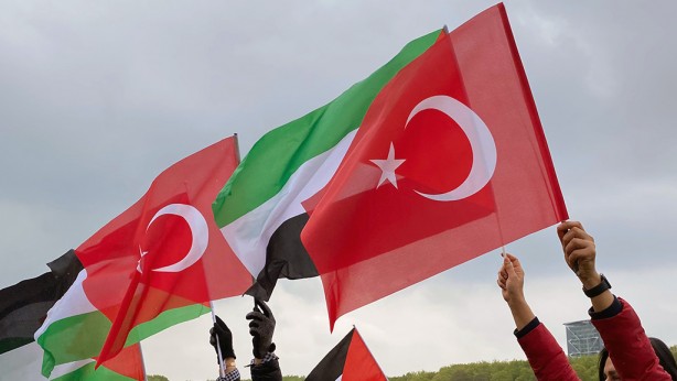 'Kabul etmek zorunda kalacaklar" diyerek dünyaya seslendiler: Tek seçenek Türkiye