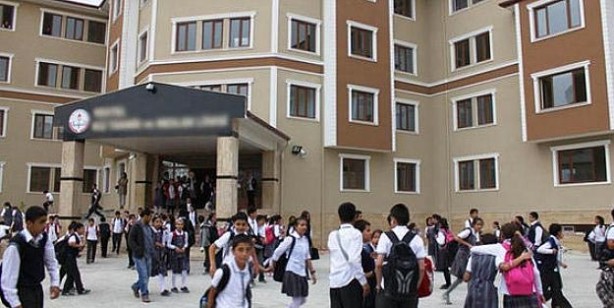 Foto - Kaç gün devamsızlıktan sınıfta kalınacak? Devamsızlıktan sınıfta kaç dersten kalınır?