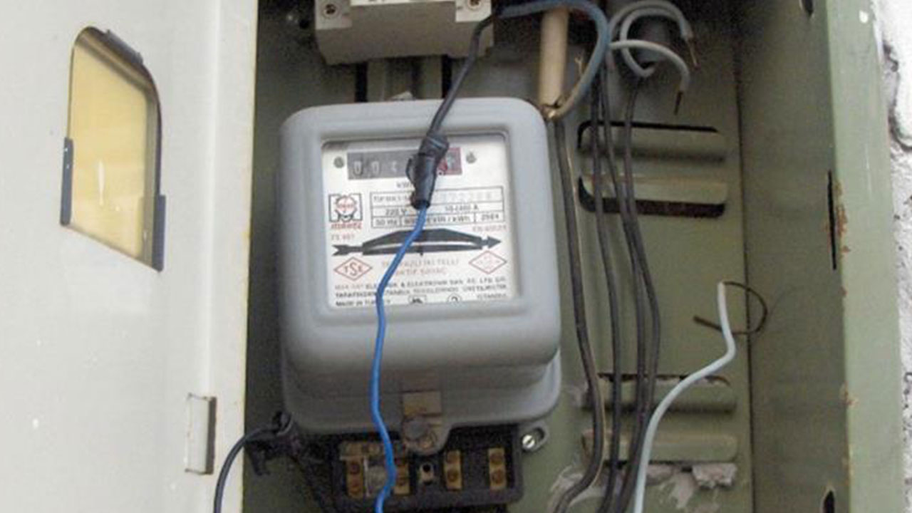 Foto - Kaçak elektrik kullanan utanmazlar işte şimdi yandı