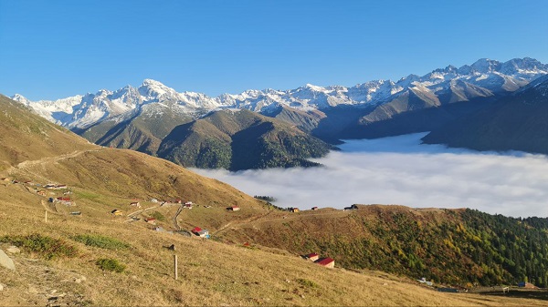 Foto - Kaçkar’larda iki mevsim aynı anda yaşanıyor