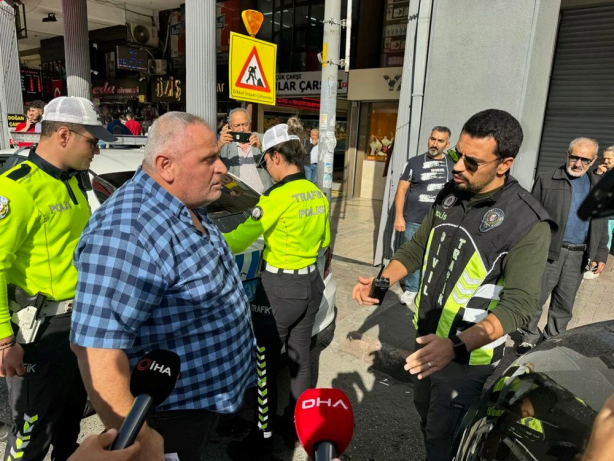 Foto - Kadıköy’de ceza yiyen taksicinin yaptığı şey şok etti! Sen ne yaptın böyle dayı 