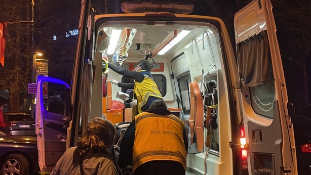 Foto - Kadıköy'de feci kaza! 3 kişi yaralandı