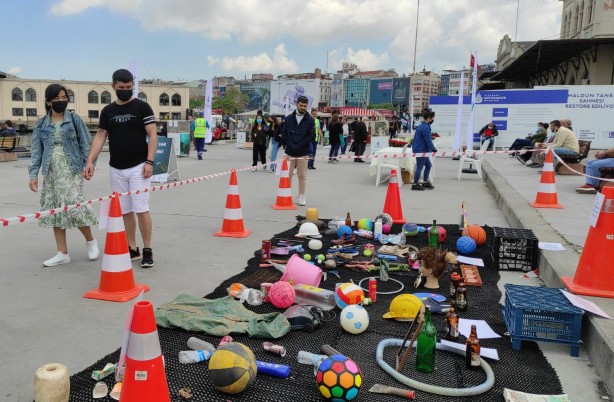 Kadıköy’de şok görüntüler! Dalgıçlar hepsini çıkardı