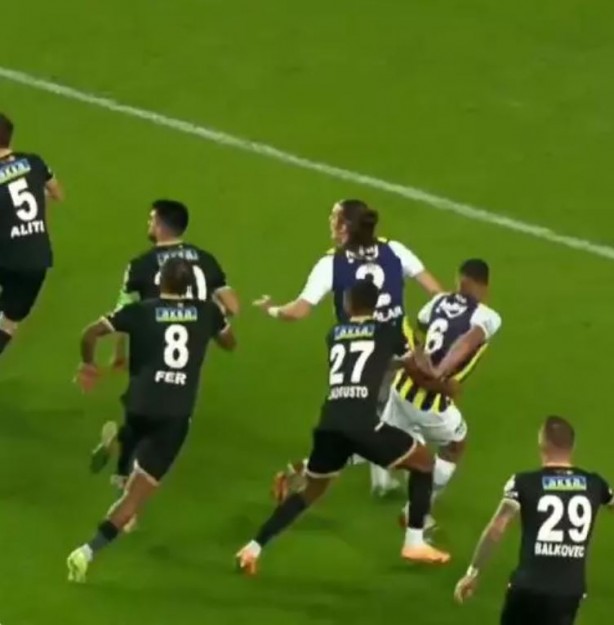 Foto - Kadıköy'deki tartışmalı kararlar için eski hakemler yorum yaptı