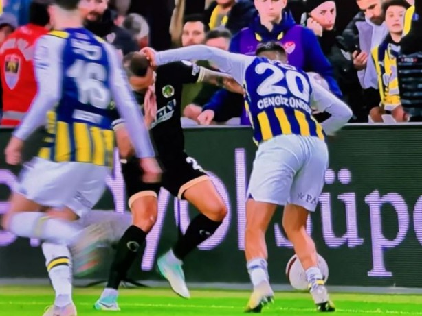 Foto - Kadıköy'deki tartışmalı kararlar için eski hakemler yorum yaptı