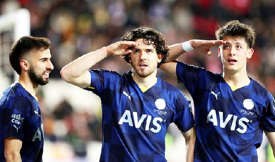 Foto - Kadıköy'e bakın ne için geliyorlar! Flaş gelişme... Transferde tarihi rekor kıracak! 