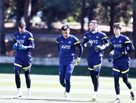 Foto - Kadıköy'e öyle bir yıldız geliyor ki... Taraftarlar şokta! Böyle duyurdular...