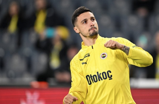 Foto - Kadıköy'e yeni ayak bastı ama büyük sürprize imza attı: Kararını resmen verdi! İşte bu adım hiç beklenmiyordu