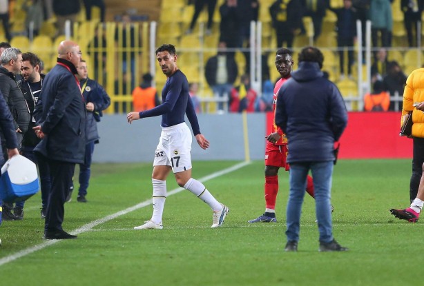 Foto - Kadıköy’ü ayağa kaldıran görüntü! "Onu kovun, takımda görmek istemiyoruz"