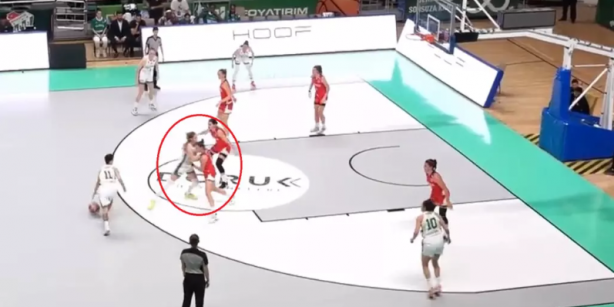 Kadın basketbol maçında skandal görüntüler! Görenler hayretle izledi