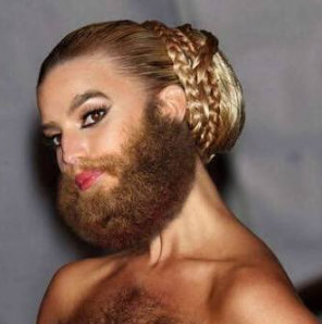 Foto - Kadın giyerse modern erkek giyerse sapık