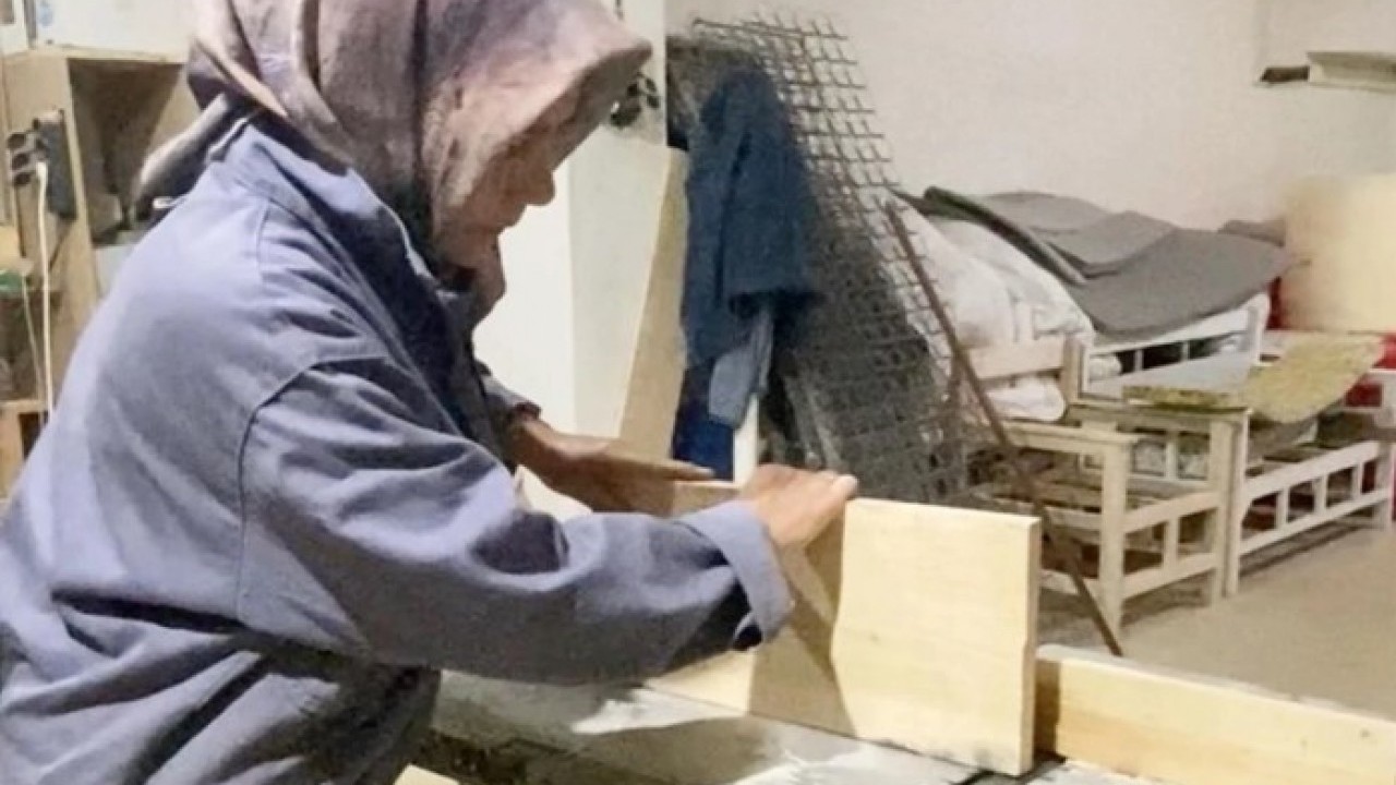 Foto - ‘Kadın işi değil’ dediler umursamadı! 21 yıldır tek başına çalışıp geçimini sağlıyor