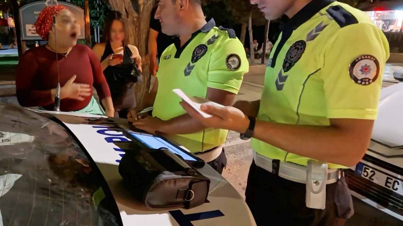 Kadın sürücü sarhoş olunca bakın neler yaptı