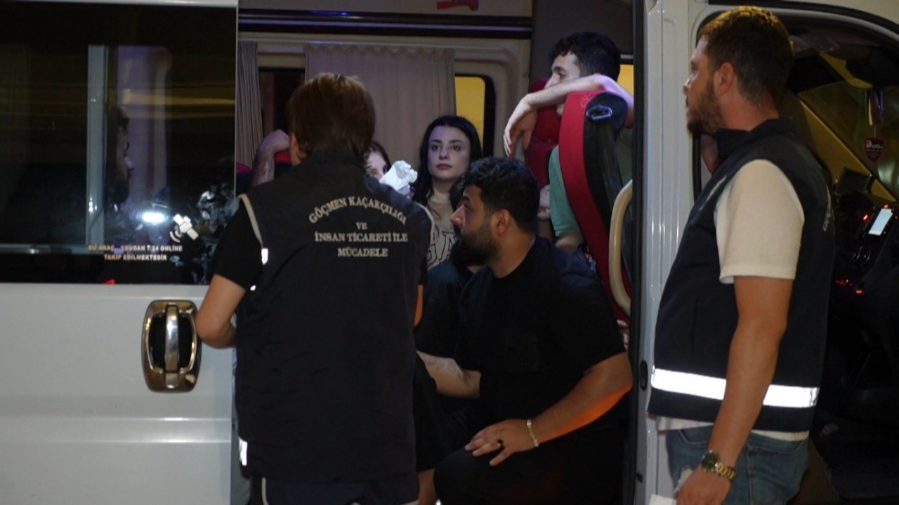 Kadın ve çocuklar da var! 27 kaçak göçmen yakalandı