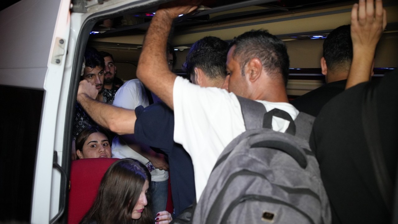 Foto - Kadın ve çocuklar da var! 27 kaçak göçmen yakalandı