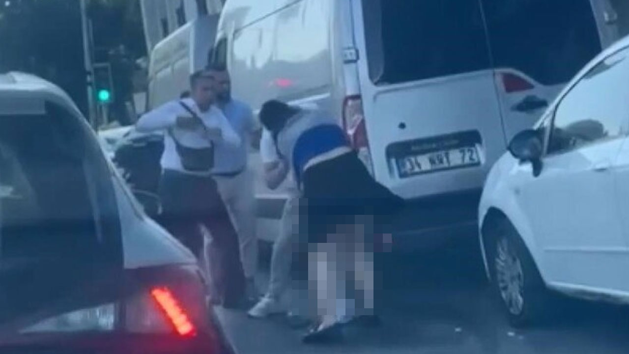 Foto - Kadın yolcu taksiciyi dövdü! Sebebine inanamayacaksınız...