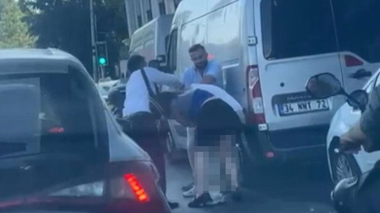 Foto - Kadın yolcu taksiciyi dövdü! Sebebine inanamayacaksınız...