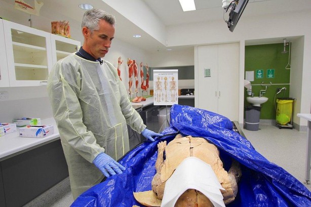 Kadının beynini parçalayıp öğrendi! Ölüm anında neler oluyor?