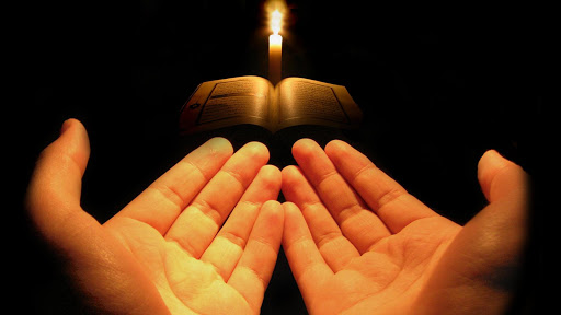 Foto - Kadınlar adetliyken (hayız halinde) arefe günü ihlas suresini okuyabilir mi?