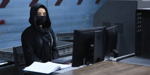 Kadınlar işlerine geri döndü! Taliban'dan flaş istek