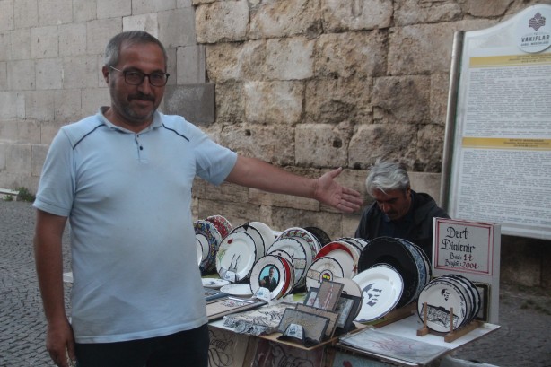 Foto - Kadınlardan 200 TL erkeklerden 1 TL! Para kazanma tuzağında son nokta