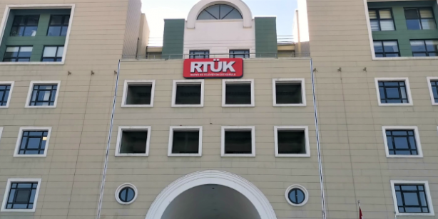 Foto - Kadınları aşağılayan o diziye RTÜK’ten inceleme! Taş, Kağıt, Makas dizisi incelemeye alındı