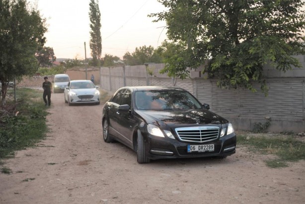Foto - Kadir Şeker'in tahliyesinde duygusal anlar! Annesi hasretle kucakladı