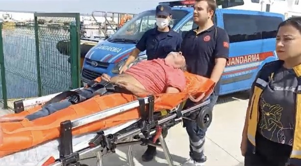 Foto - Kafadaş laikçiler bu işe ne diyecek? Alkolik kaptan bakın ne yaparken enselendi