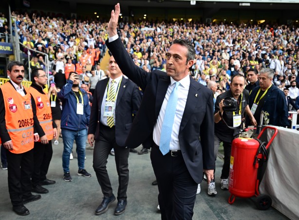 Foto - Kafayı yedi, lig bitince takımı ligden çekecekmiş! Tam bir tiyatro: Ali Koç'tan olay açıklama: Islıkla oy mu veriliyor!