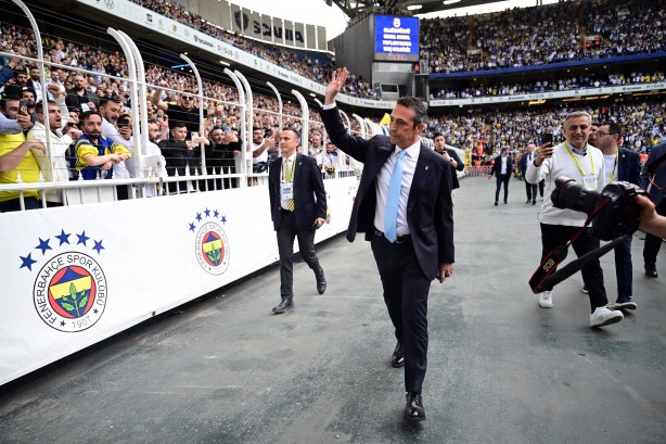 Foto - Kafayı yedi, lig bitince takımı ligden çekecekmiş! Tam bir tiyatro: Ali Koç'tan olay açıklama: Islıkla oy mu veriliyor!