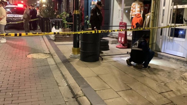 Foto - Kafeye silahlı saldırı