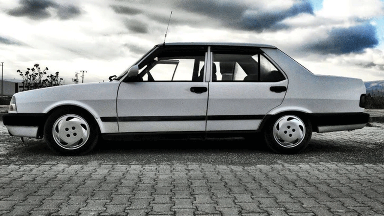 Kağıt gibi yırtılıyor ama nafile: Vatandaş'ın Tofaş aşkı bambaşka!