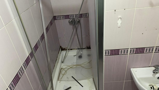 Foto - Kağıthane'de bir kiracı, boşalttığı evi adeta talan etti