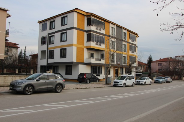 Foto - Kahraman madenciden alkışlık hareket: Yeni evinin kapısını depremzede aileye açtı