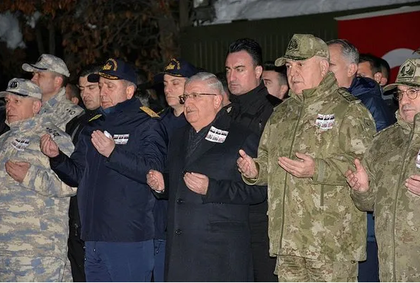 Foto - Kahramanlarımızı uğurladık! Irak'ın kuzeyinde şehit olan 6 asker için Hakkari'de tören