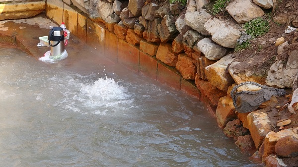 Foto - Kahramanmaraş depreminden sonra oldu! Budaklı Kaplıcası'nda korkutan gelişme